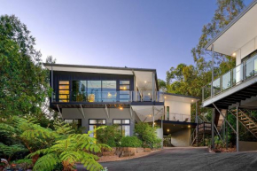 The Lake House and Ocean View Villa